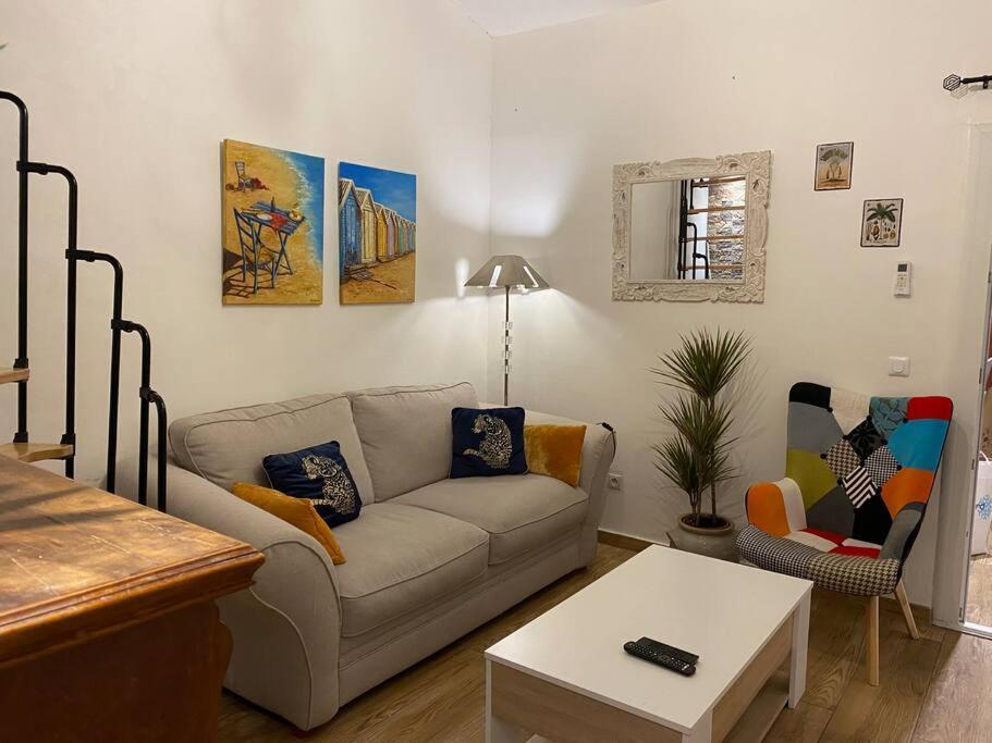 Charmante Maison Avec Exterieur A Deux Pas Des Remparts Aigues-Mortes Exteriér fotografie