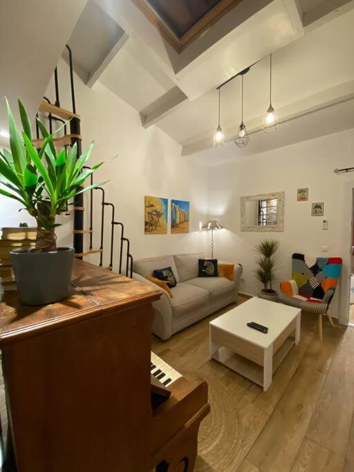 Charmante Maison Avec Exterieur A Deux Pas Des Remparts Aigues-Mortes Exteriér fotografie
